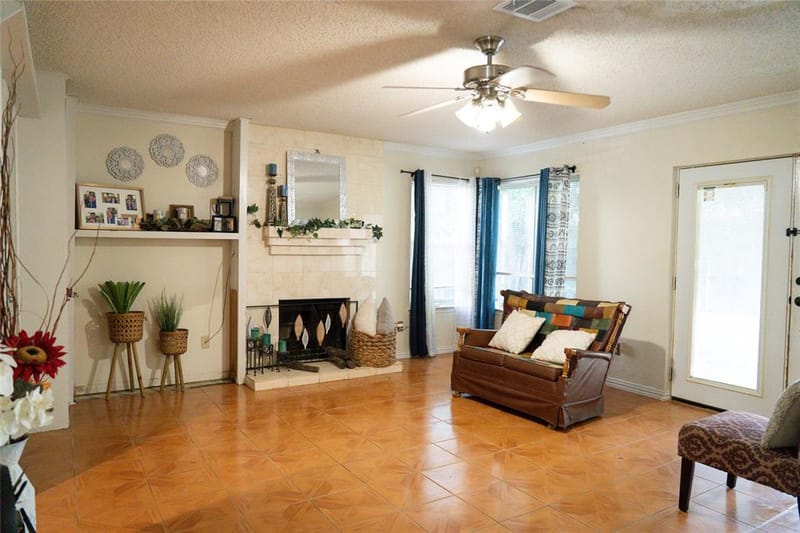 2521 Channing Drive, Grand Prairie TX 75052 - Photo 8