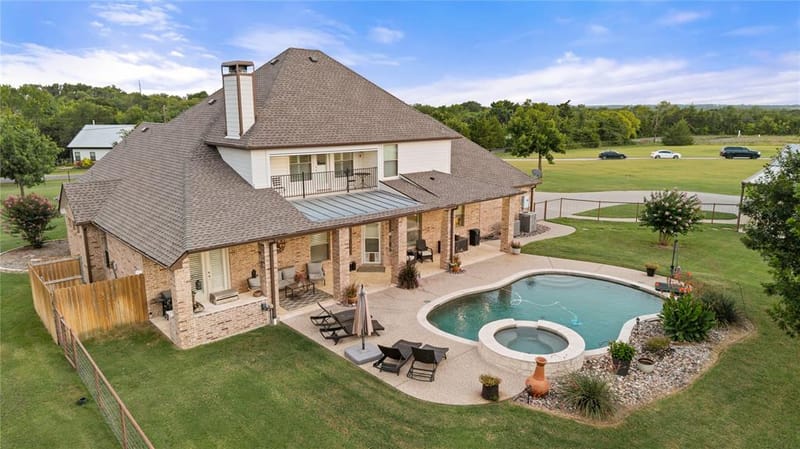 633 Durning Road, Van Alstyne TX 75495 - Photo 10