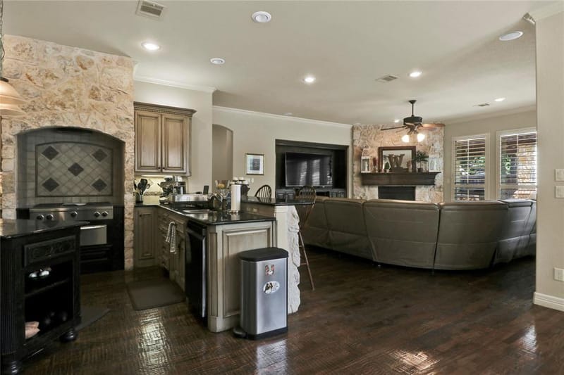400 Vintage Court, Colleyville TX 76034 - Photo 3