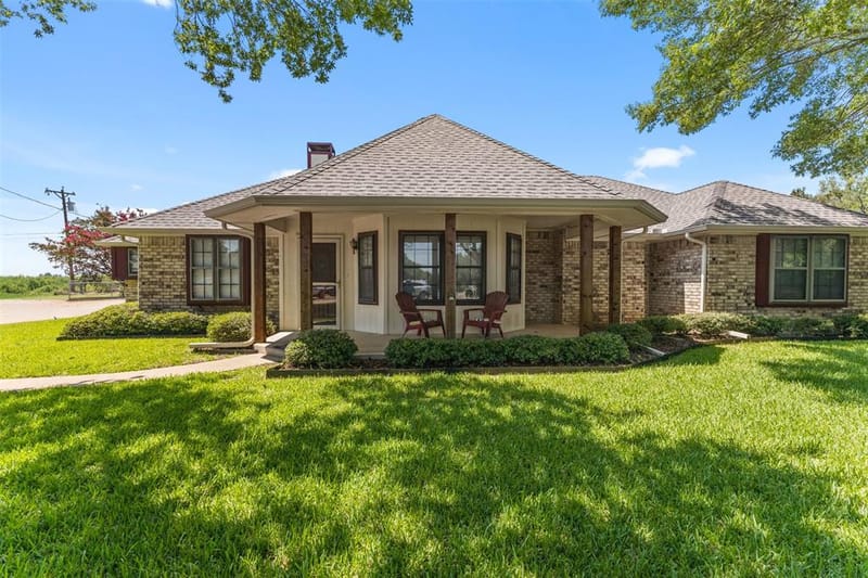 740 Squire Place, Red Oak TX 75154 - Photo 2