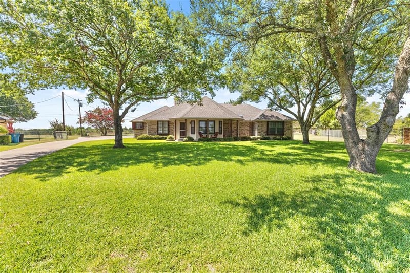 740 Squire Place, Red Oak TX 75154 - Photo 3
