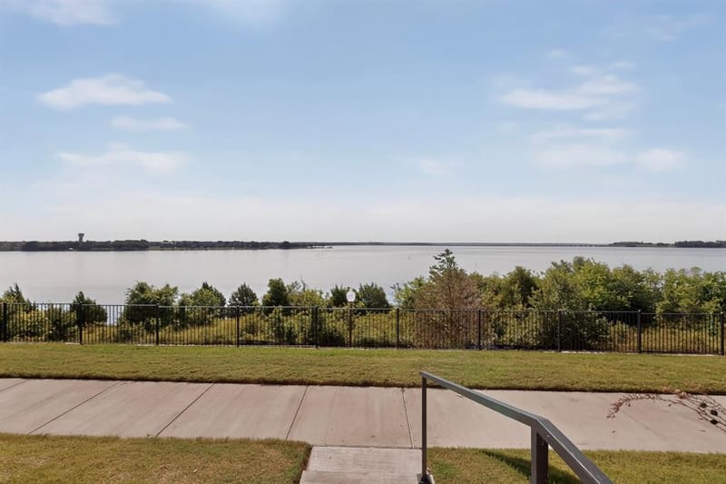 2208 Fairwater Mews, Rowlett TX 75088 - Photo 37