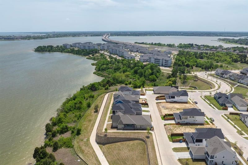 2208 Fairwater Mews, Rowlett TX 75088 - Photo 40