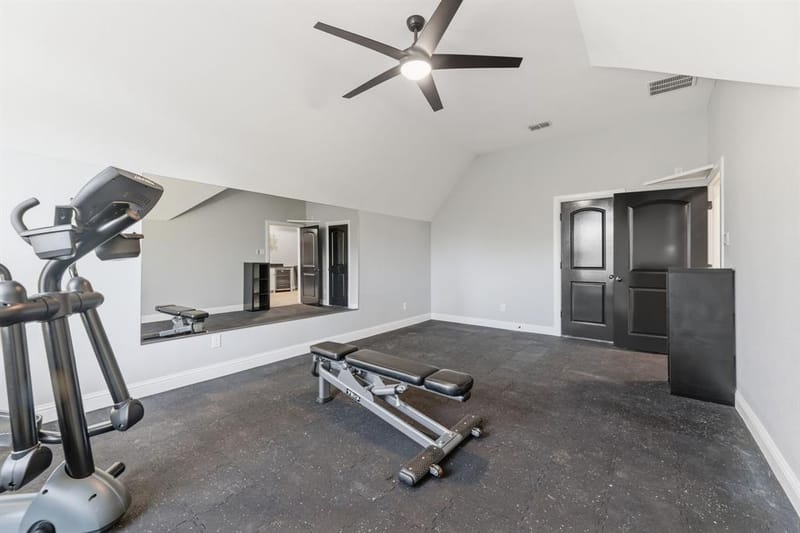 2712 Mount View Drive, Farmers Branch TX 75234 - Photo 20