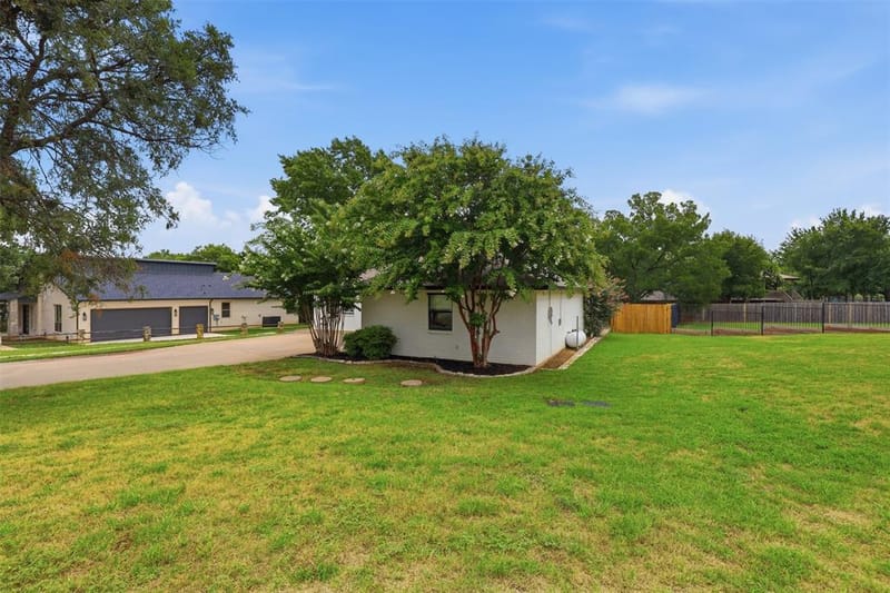 9705 Rosalie Court, Granbury TX 76049 - Photo 36
