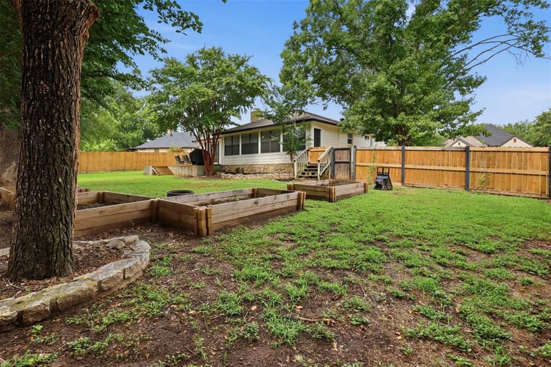 9705 Rosalie Court, Granbury TX 76049 - Photo 32