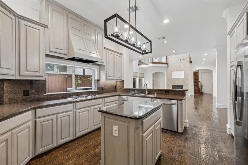 5609 La Foy Boulevard, Dallas TX 75209 - Photo 6