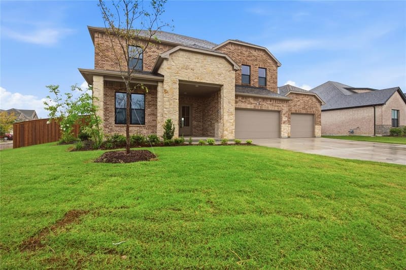 713 Allison, Van Alstyne TX 75495 - Photo 2