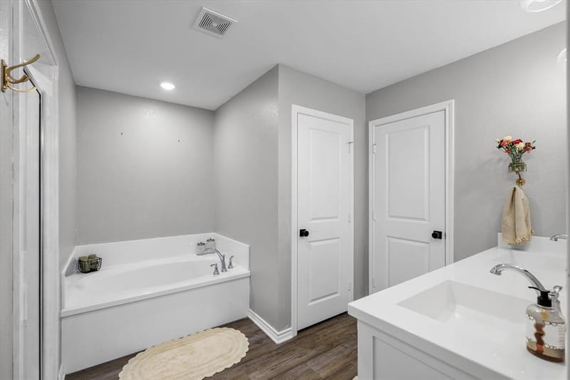 677 Oklahoma Street, Van TX 75790 - Photo 9