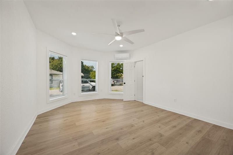 404 S Pearl Street, Trenton TX 75490 - Photo 13
