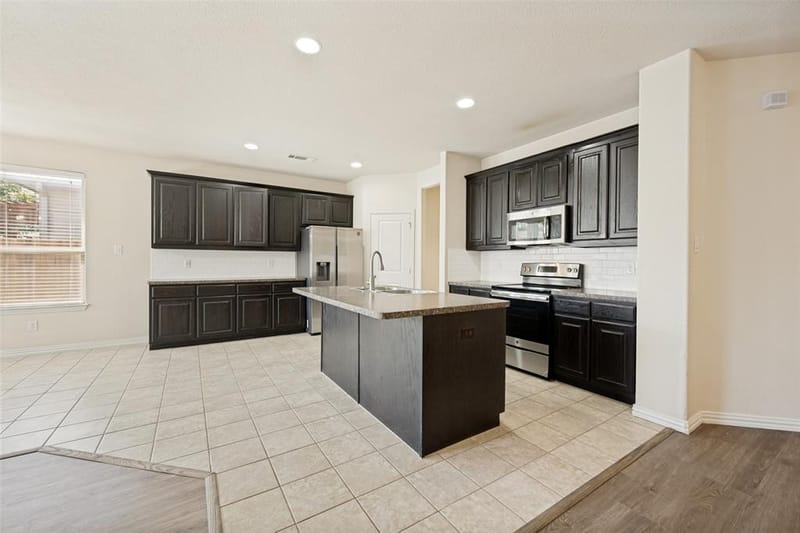 213 Iron Ore Trail, Fort Worth TX 76131 - Photo 7
