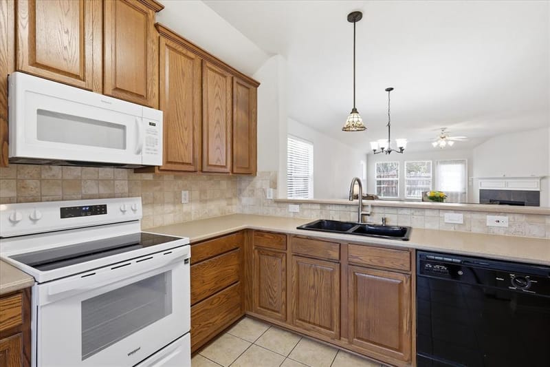 4517 Fir Drive, Fort Worth TX 76244 - Photo 8