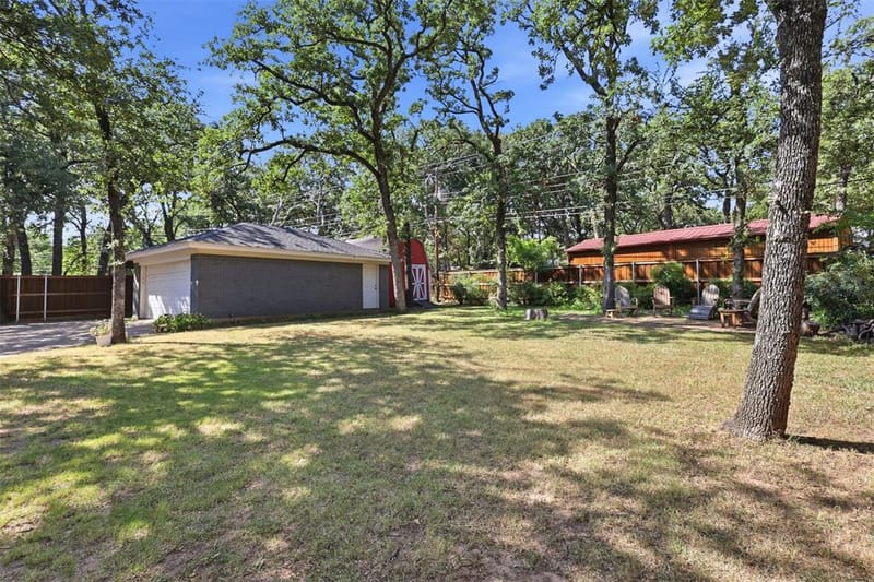 1308 W Redbud Drive, Hurst TX 76053 - Photo 22
