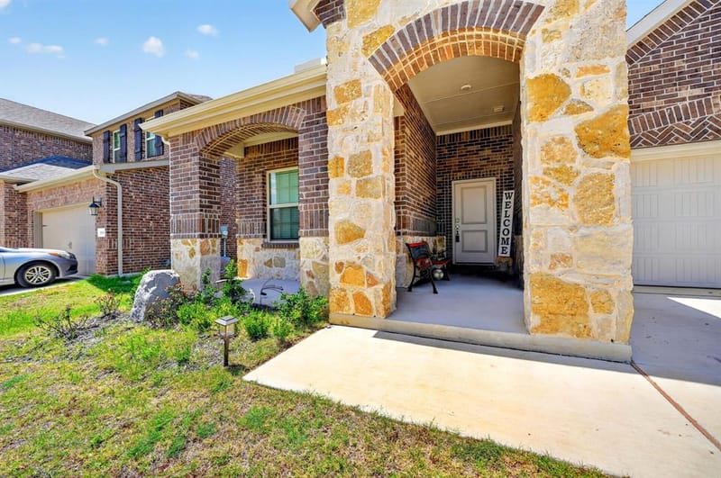 10105 Sunnyview Lane, Aubrey TX 76227 - Photo 2