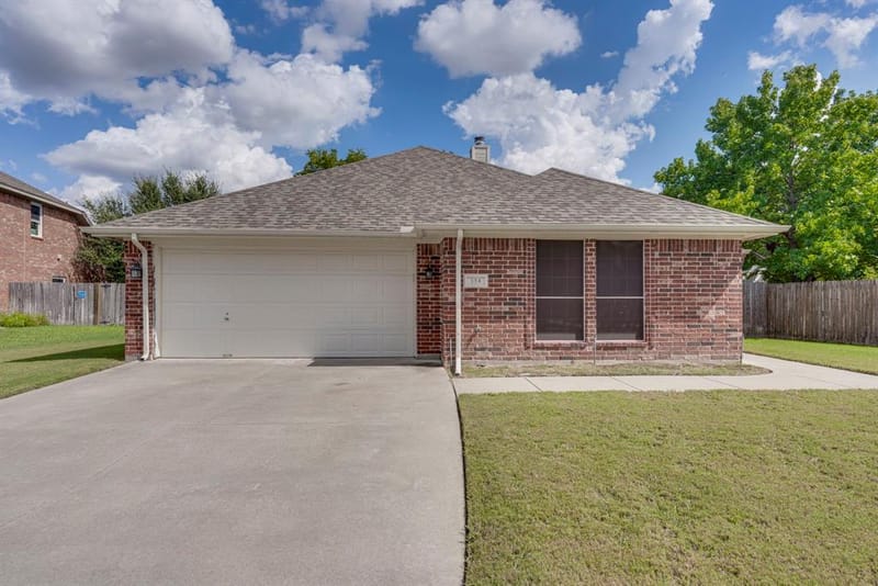 304 Mary Kay Court, Burleson TX 76028 - Photo 2