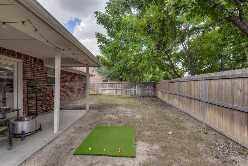 304 Mary Kay Court, Burleson TX 76028 - Photo 33