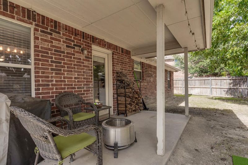 304 Mary Kay Court, Burleson TX 76028 - Photo 35