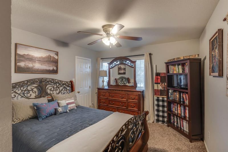 304 Mary Kay Court, Burleson TX 76028 - Photo 29