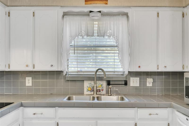 7616 Meadowbrook Drive, Watauga TX 76148 - Photo 30