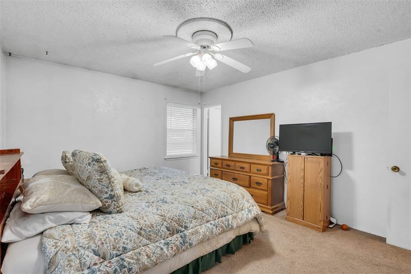 7616 Meadowbrook Drive, Watauga TX 76148 - Photo 10