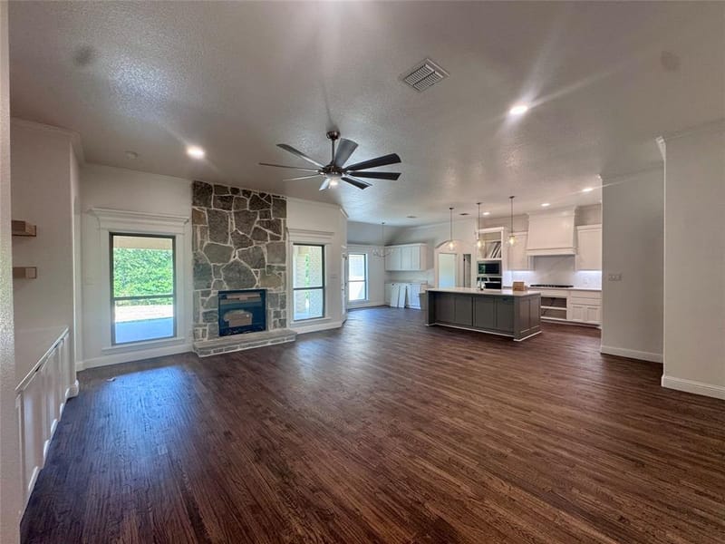 5025 Glenoaks Court, Weatherford TX 76088 - Photo 7