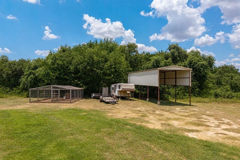206 County Road 4593, Boyd TX 76023 - Photo 6