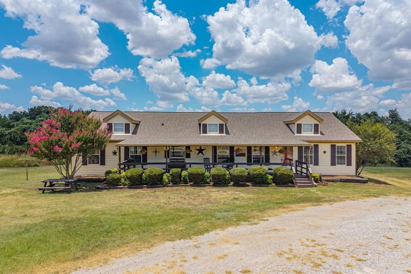 206 County Road 4593, Boyd TX 76023 - Photo 3