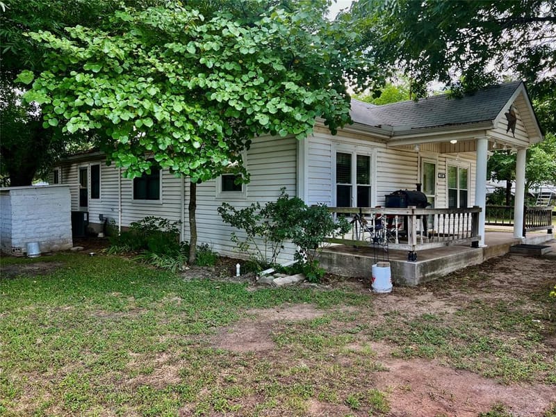 169 Glenn Street, Bluff Dale TX 76433 - Photo 6