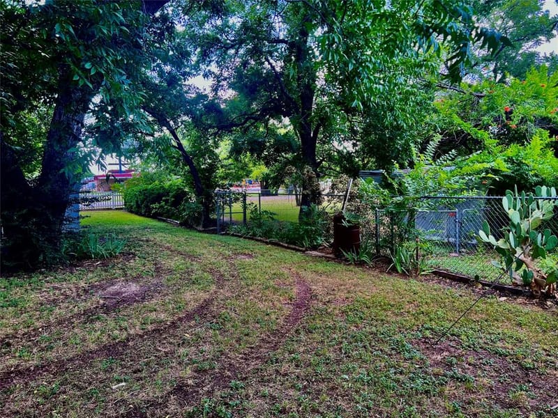 169 Glenn Street, Bluff Dale TX 76433 - Photo 8