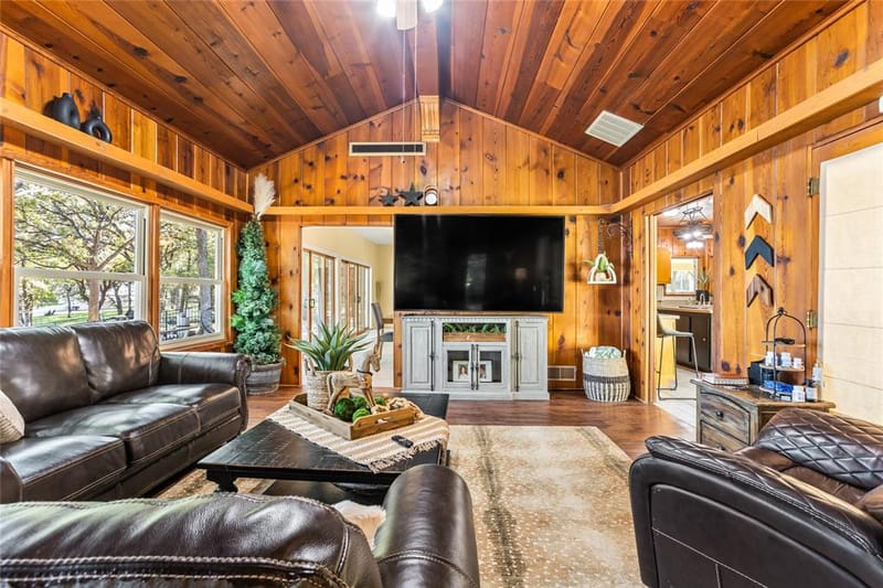 916 Kimbrough Road, Azle TX 76020 - Photo 22