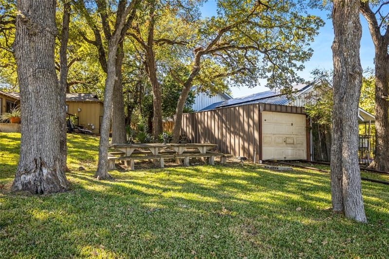 916 Kimbrough Road, Azle TX 76020 - Photo 36