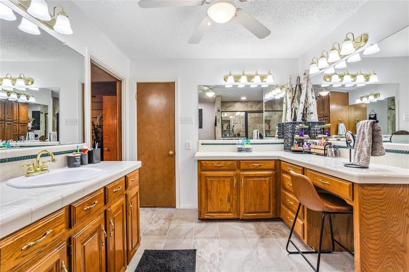 916 Kimbrough Road, Azle TX 76020 - Photo 30