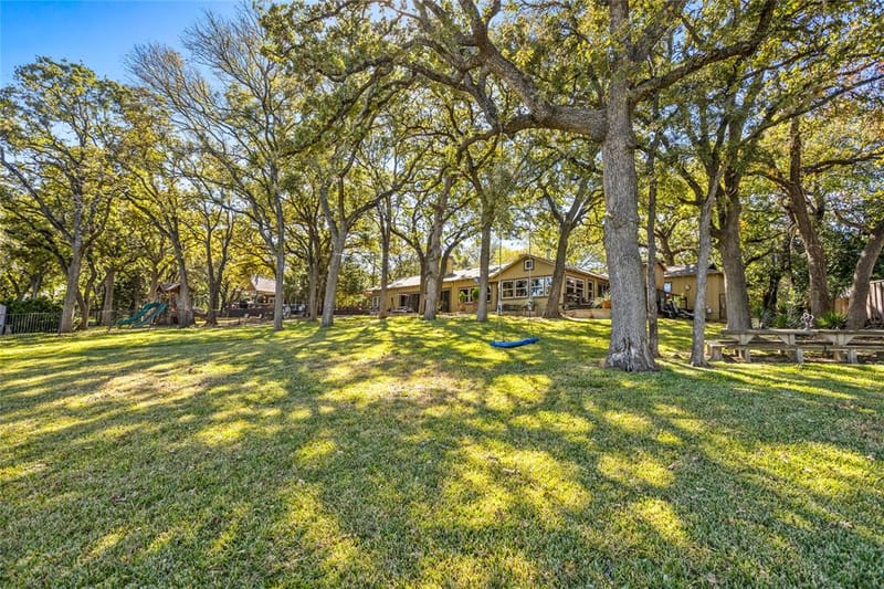 916 Kimbrough Road, Azle TX 76020 - Photo 35