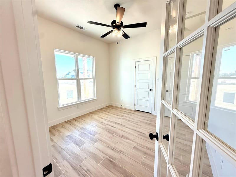 2004 Collin Street, Weatherford TX 76085 - Photo 9