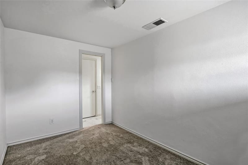 9178 Glen Springs Drive, Dallas TX 75243 - Photo 33