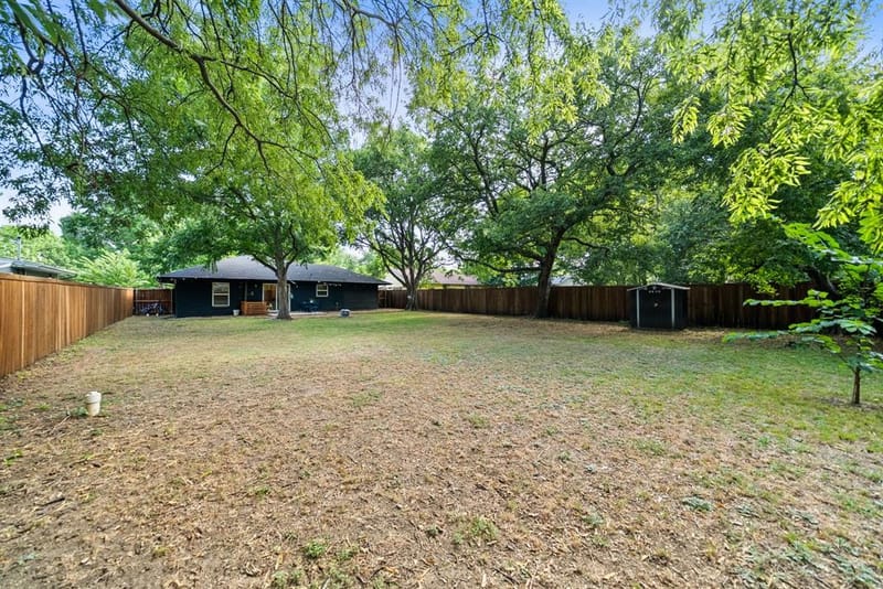 702 Crescent Street, Denton TX 76201 - Photo 23