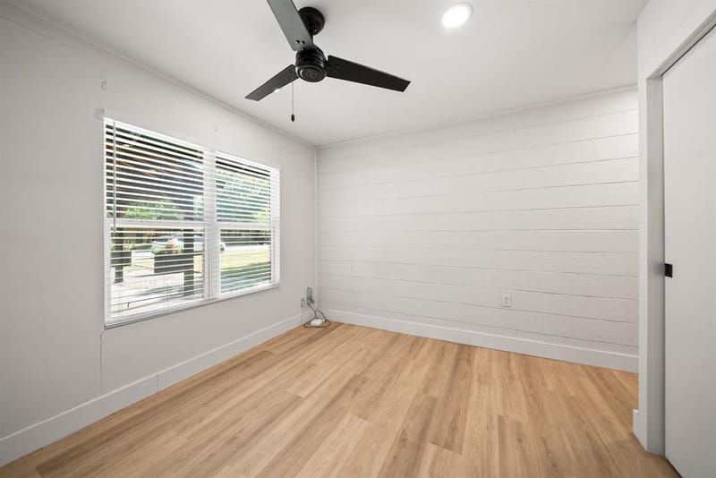 702 Crescent Street, Denton TX 76201 - Photo 18
