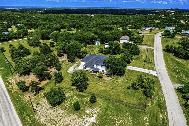 117 Rock Salt Drive, Springtown TX 76082 - Photo 2