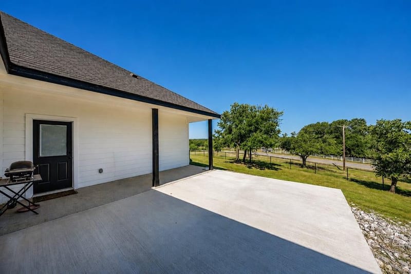 117 Rock Salt Drive, Springtown TX 76082 - Photo 32