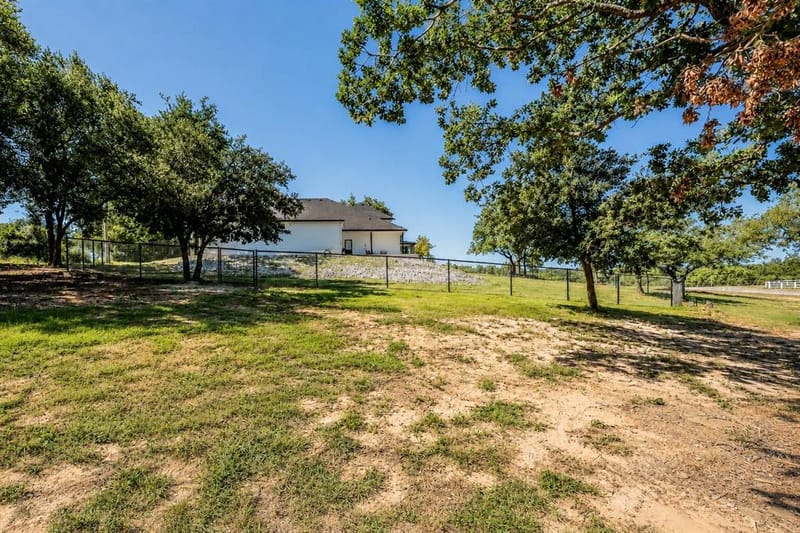 117 Rock Salt Drive, Springtown TX 76082 - Photo 35
