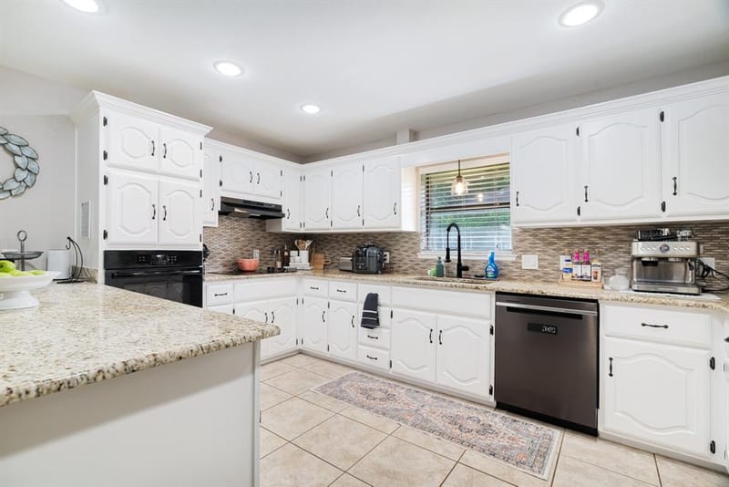 4030 Shannon Drive, Paris TX 75462 - Photo 6
