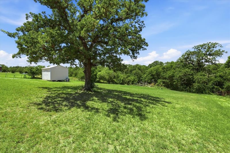 193 Firefly Drive, Springtown TX 76082 - Photo 32