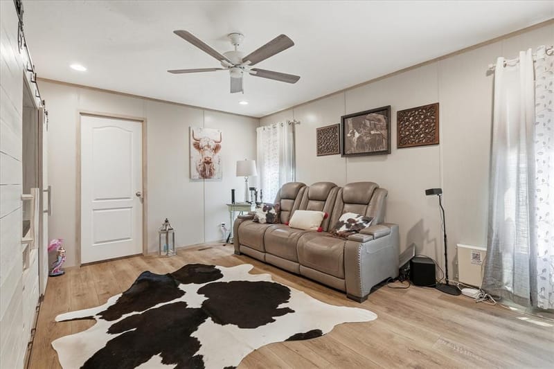 193 Firefly Drive, Springtown TX 76082 - Photo 20
