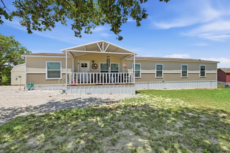 193 Firefly Drive, Springtown TX 76082 - Photo 4