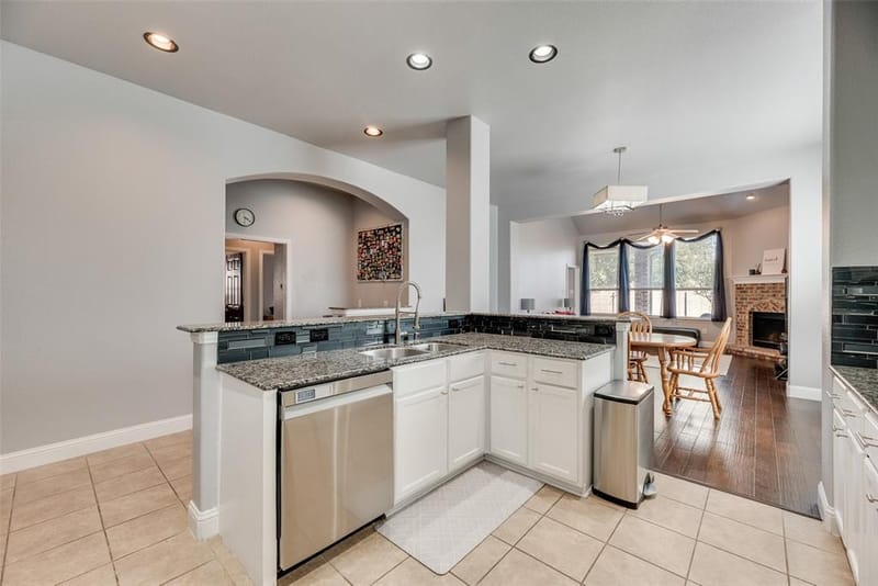 221 Bluefinch Drive, Little Elm TX 75068 - Photo 8