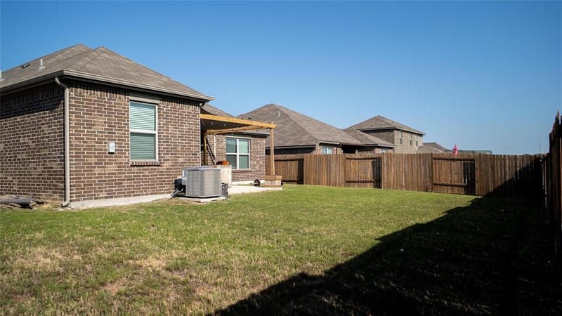 1837 Rialto Lane, Crowley TX 76036 - Photo 22
