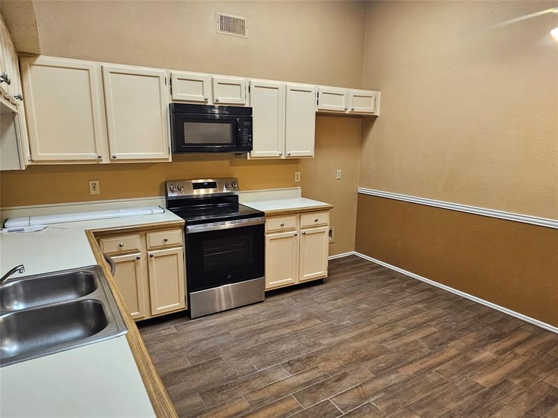 245 Willingham Drive, Coppell TX 75019 - Photo 5