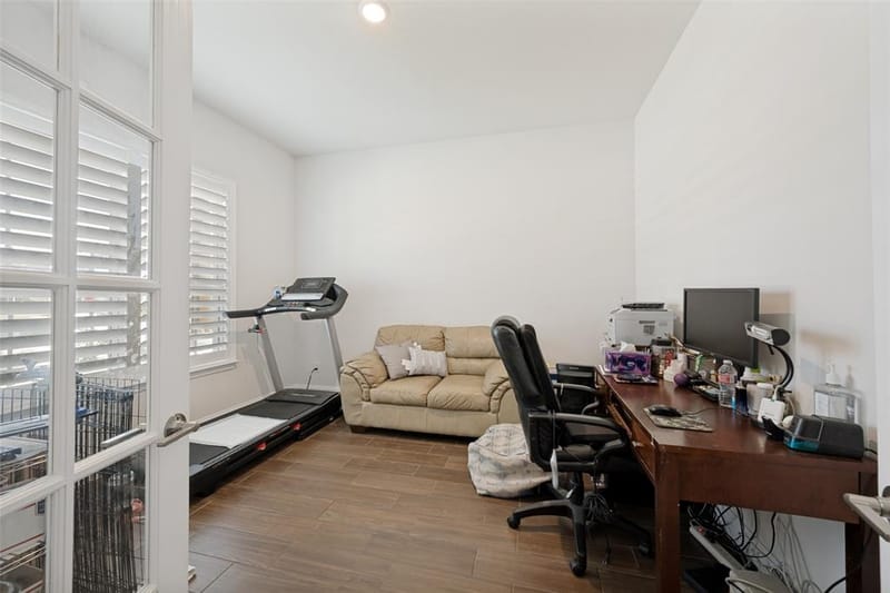 712 Matador Lane, Arlington TX 76002 - Photo 2