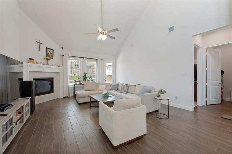 712 Matador Lane, Arlington TX 76002 - Photo 6