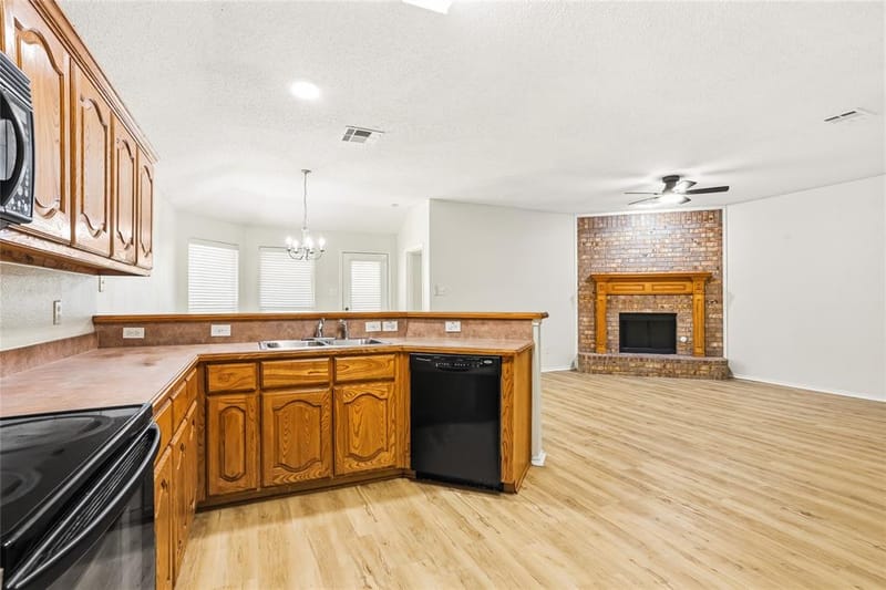 2612 Spencer Circle, Royse City TX 75189 - Photo 10